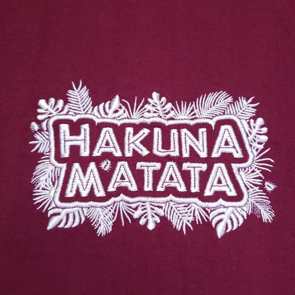 Vintage Hakuna Matata Embroidered Maroon T-Shirt Lion King Born In Kenya Size S - Picture 2 of 7